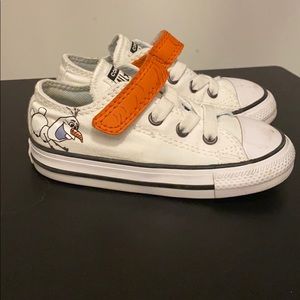 Toddler Olaf Converse size 7